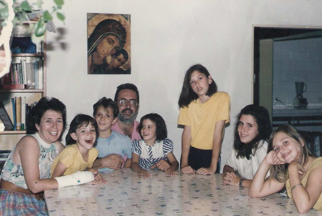 Vicente y Marisol con sus hijos de la Unión España (Familia en Misión)